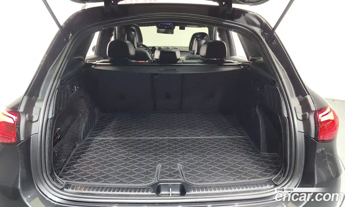 Mercedes-Benz GLC-Class 2024 3.0 Автомат в Москве № 426996, фото 20