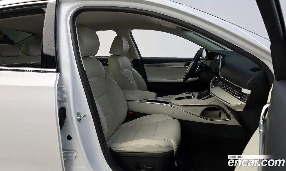 Hyundai Grandeur 2022 2.5 Автомат в Москве № 450135, фото 10