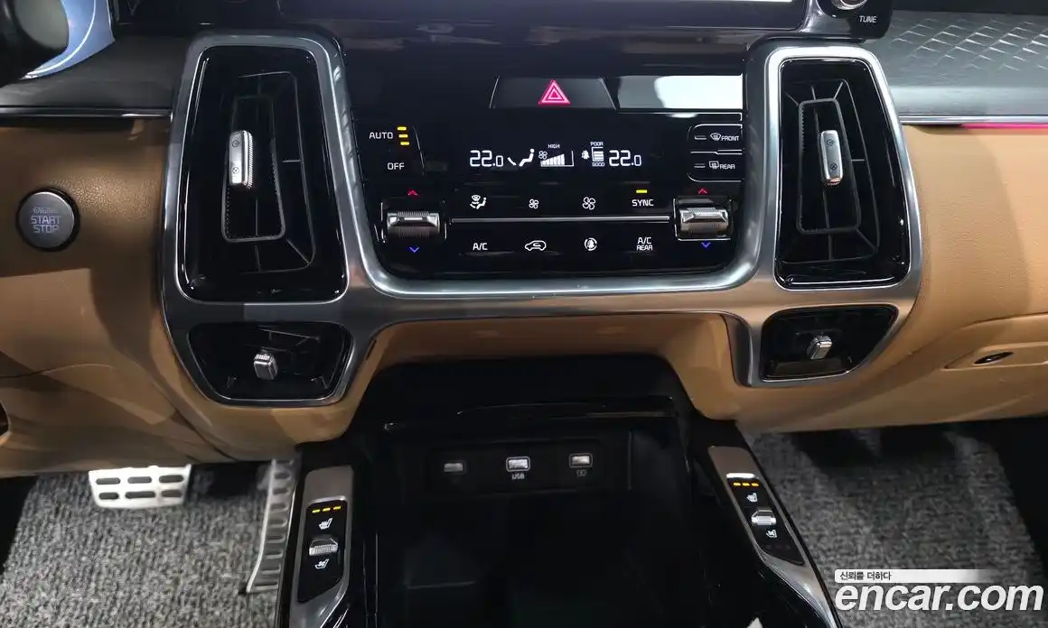 Kia Sorento 2023 2.5 Автомат в Москве № 452663, фото 17