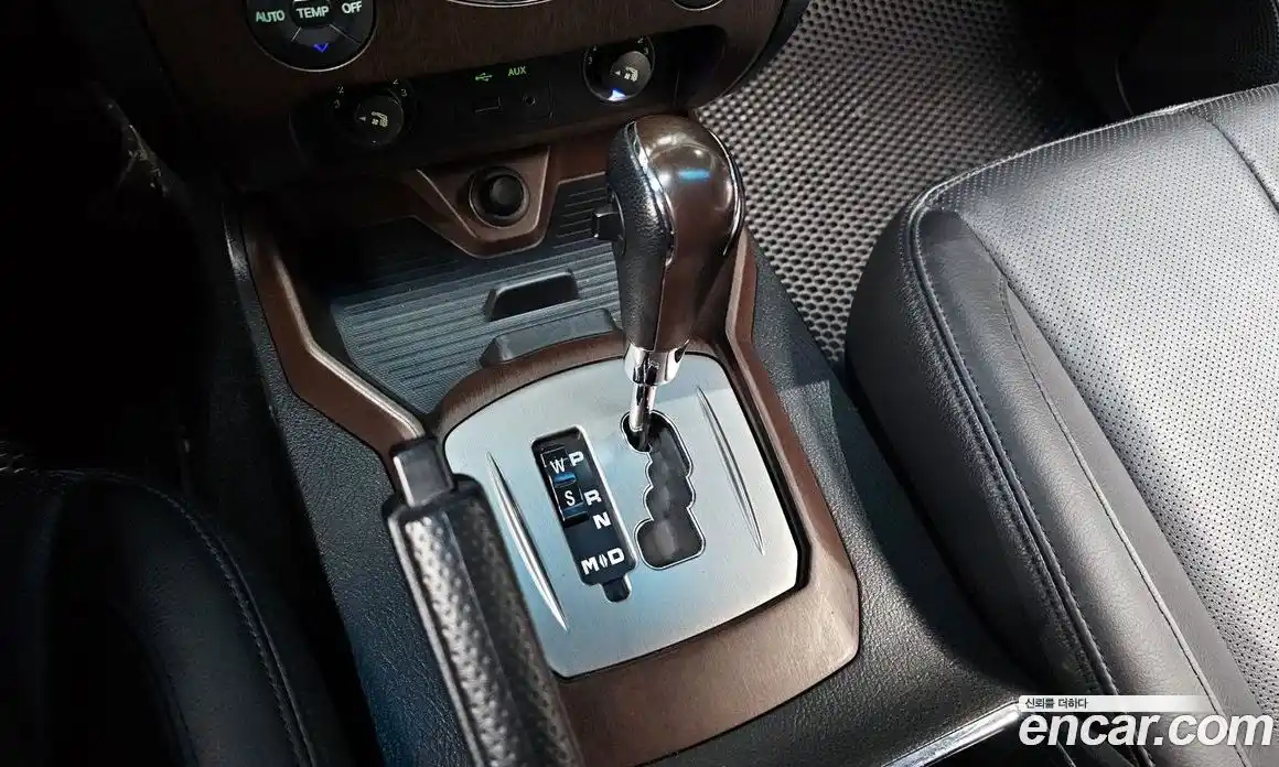 SsangYong Rexton 2015 2.0 Автомат в Москве № 454137, фото 9