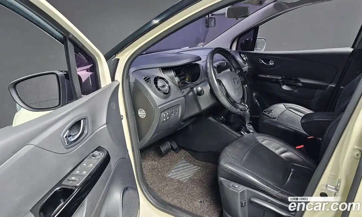 Renault QM3 2016 1.5 Автомат в Москве № 456035, фото 11