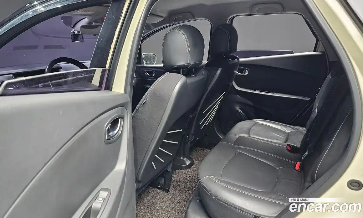 Renault QM3 2016 1.5 Автомат в Москве № 456035, фото 17