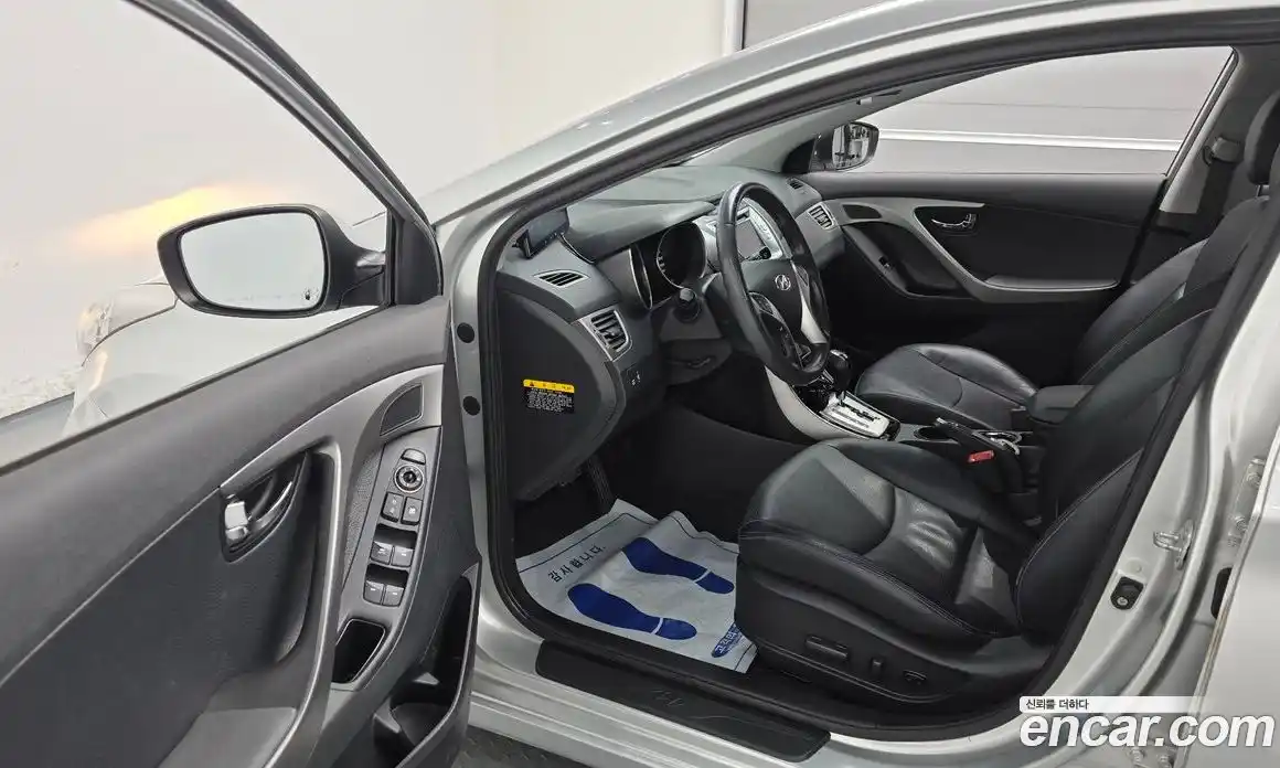 Hyundai Avante 2011 1.6 Автомат в Москве № 45754, фото 7