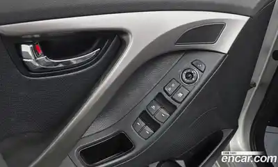 Hyundai Avante 2011 1.6 Автомат в Москве № 45754, миниатюра 10