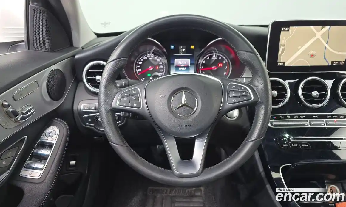 Mercedes-Benz C-Class 2018 2.0 Автомат в Москве № 468057, фото 13