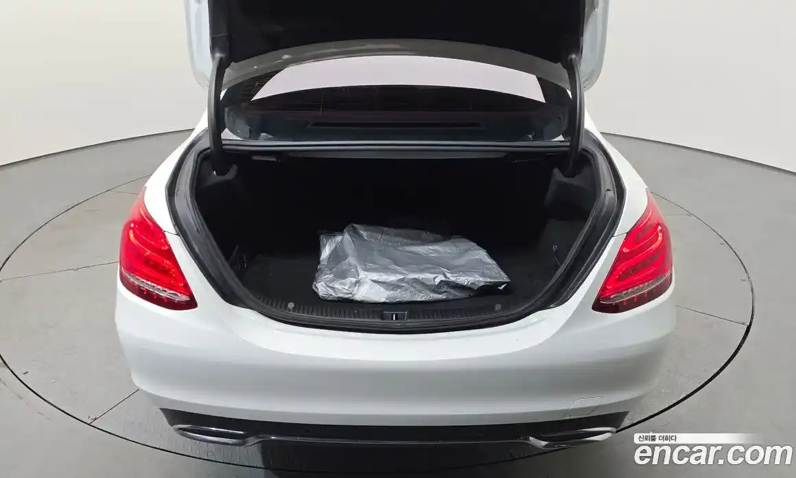 Mercedes-Benz C-Class 2018 2.0 Автомат в Москве № 468057, фото 20