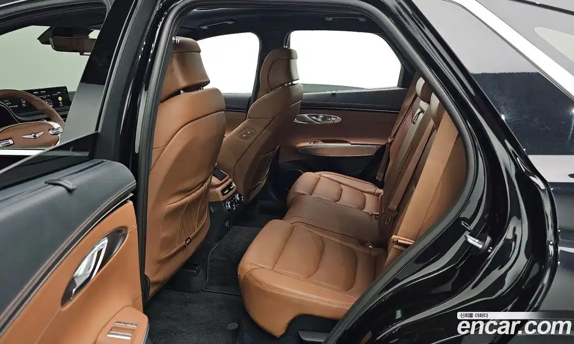 Genesis GV70 2023 2.5 Автомат в Москве № 58246, фото 12