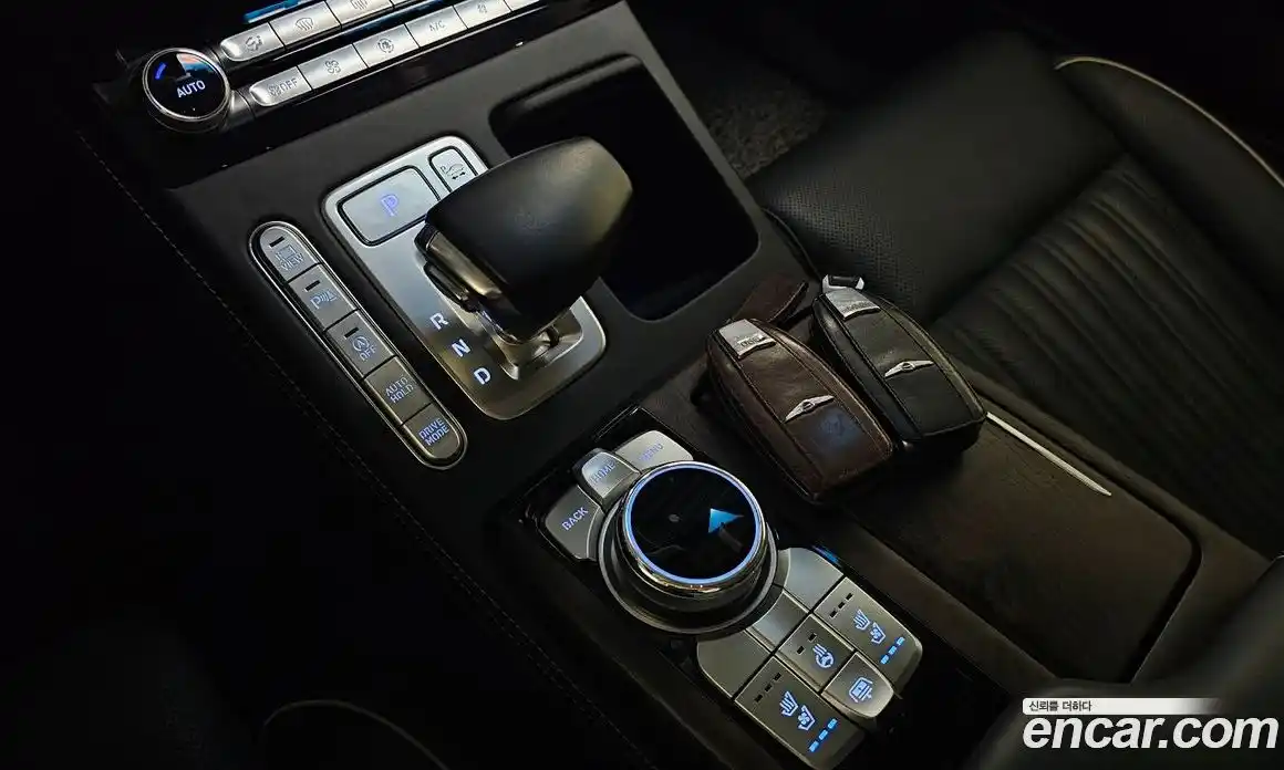 Genesis G90 2019 3.8 Автомат в Москве № 58432, фото 1