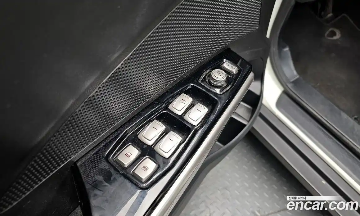 SsangYong TIBOLI 2017 1.6 Автомат в Москве № 62426, фото 12