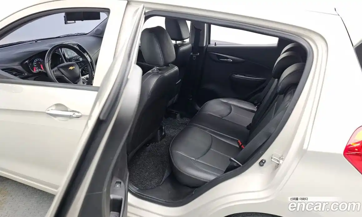 Chevrolet Spark 2018 1.0 Автомат в Москве № 77278, фото 14