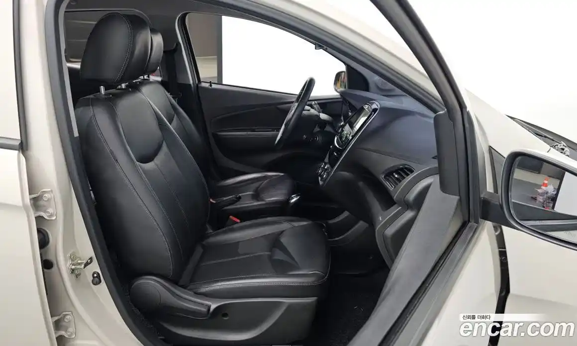 Chevrolet Spark 2018 1.0 Автомат в Москве № 77278, фото 19