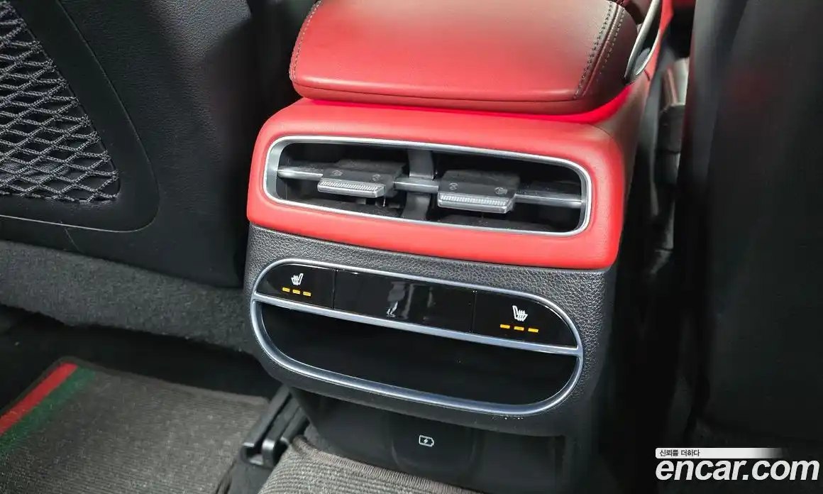 Genesis GV70 2021 2.5 Автомат в Москве № 81626, фото 14