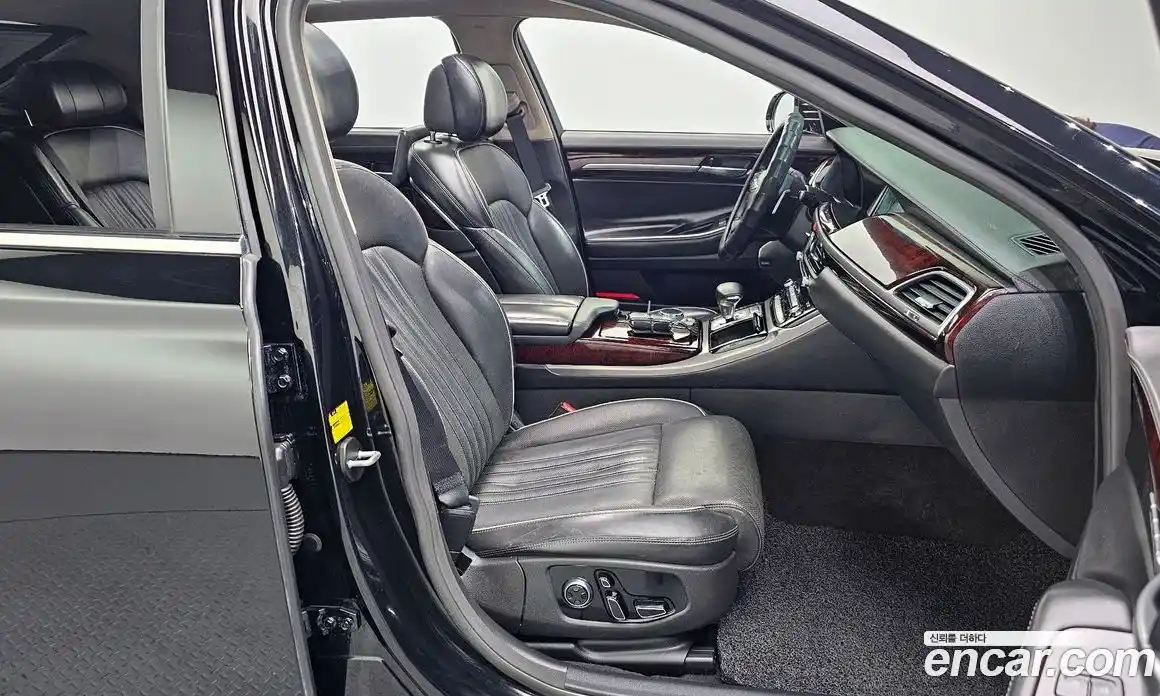 Genesis EQ900 2016 5.0 Автомат в Москве № 85392, фото 14