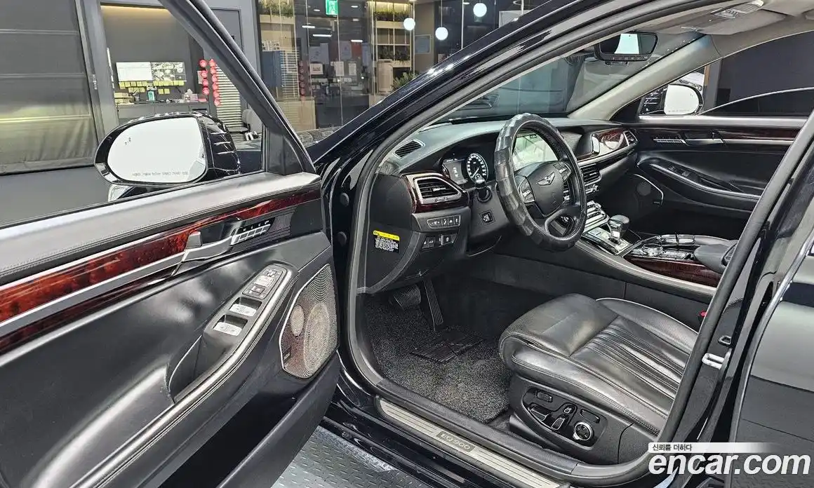 Genesis EQ900 2016 5.0 Автомат в Москве № 85392, фото 3