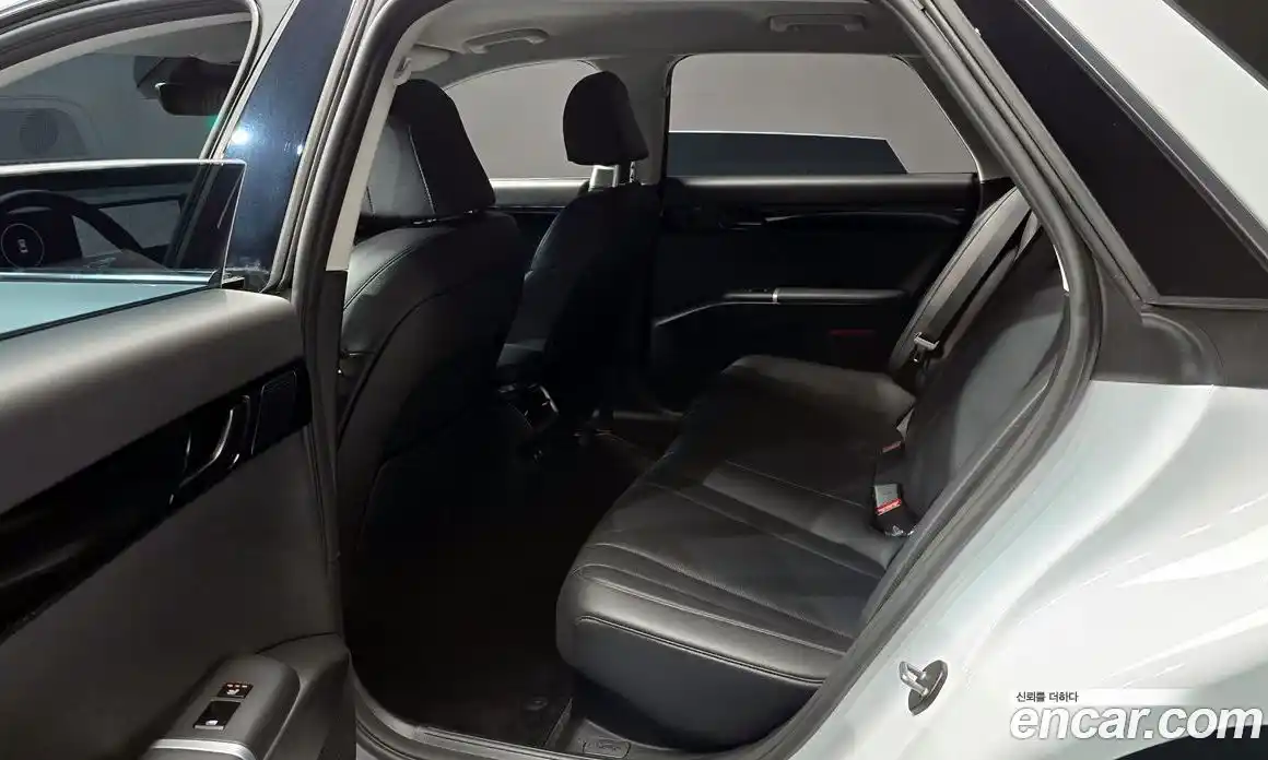 Hyundai Grandeur 2024 1.6 Автомат в Москве № 108170, фото 16