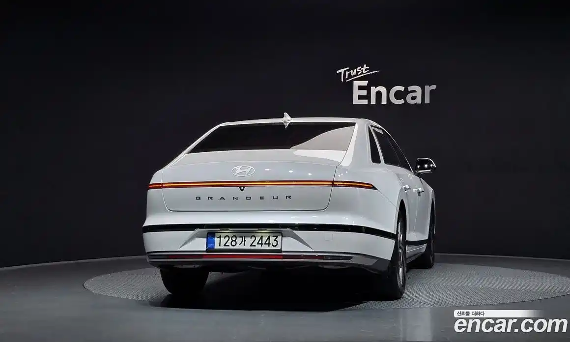 Hyundai Grandeur 2024 1.6 Автомат в Москве № 108170, фото 3