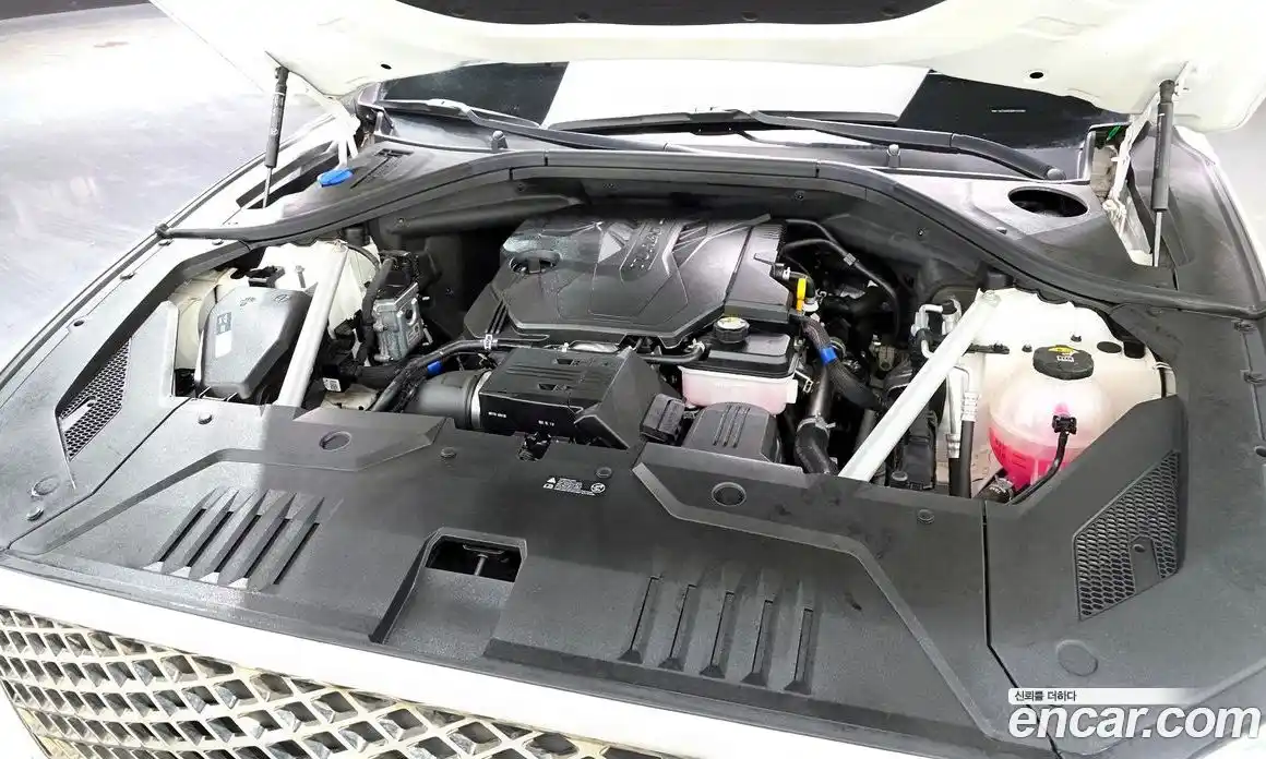 Genesis GV70 2023 2.5 Автомат в Москве № 117287, фото 6