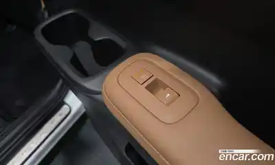 Hyundai Santa Fe 2025 1.6 Автомат в Москве № 119502, миниатюра 9