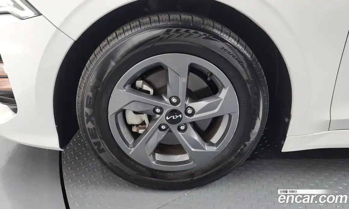 Kia K5 2023 2.0 Автомат в Москве № 120857, фото 4