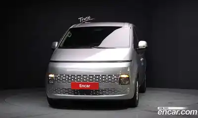 Hyundai Staria, 2025