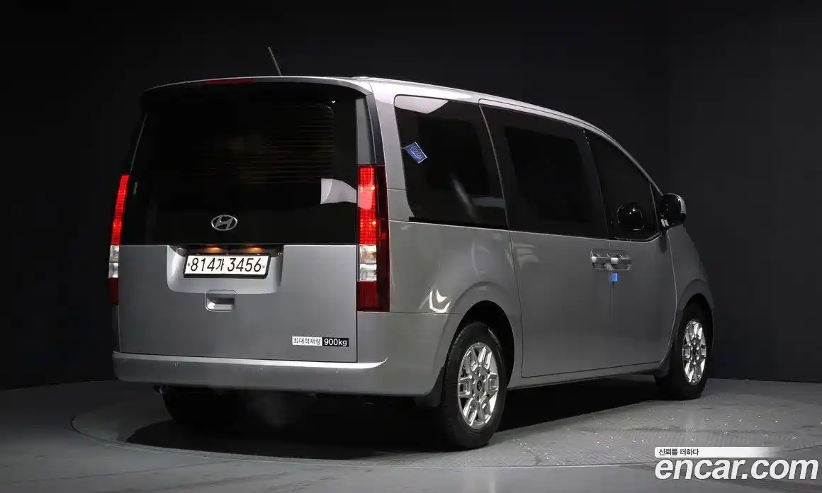 Hyundai Staria 2025 3.5 Автомат в Москве № 124579, фото 3