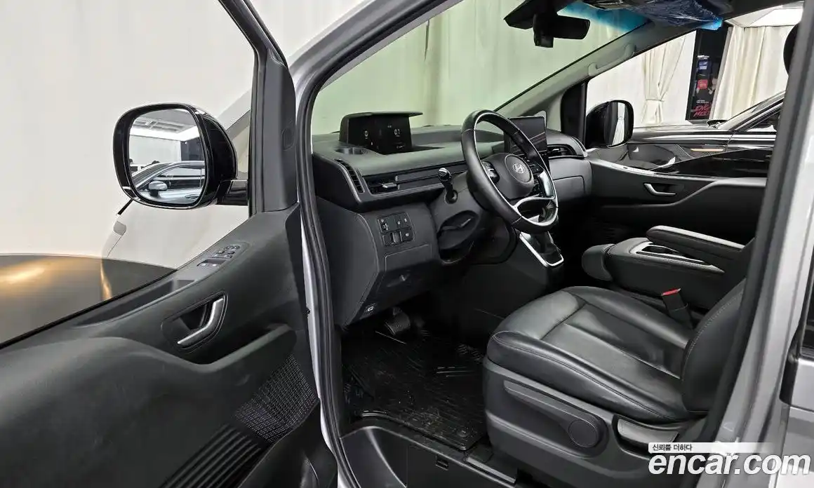 Hyundai Staria 2025 3.5 Автомат в Москве № 124579, фото 7