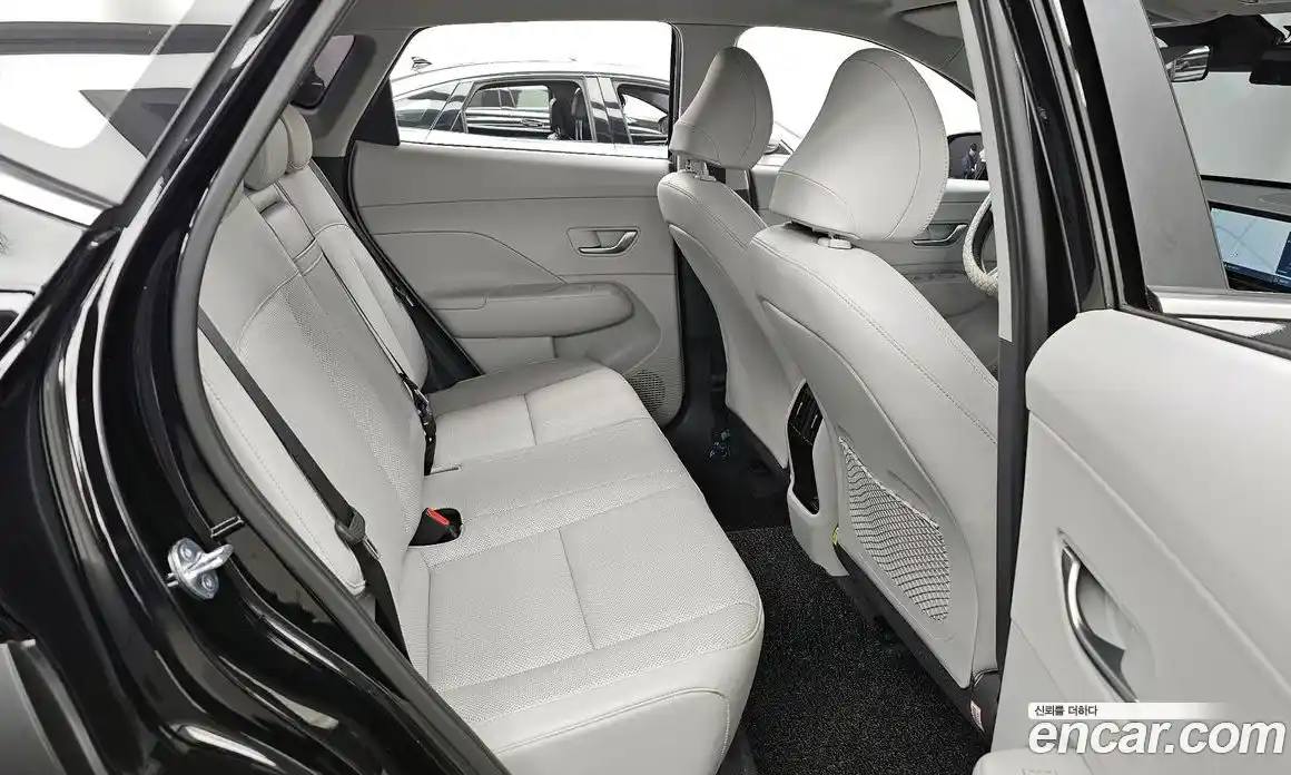 Hyundai Kona 2023 1.6 Автомат в Москве № 124698, фото 8