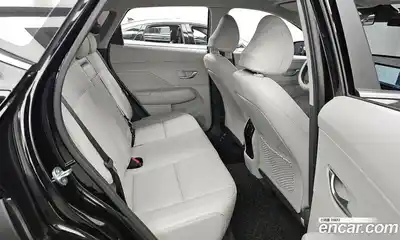 Hyundai Kona 2023 1.6 Автомат в Москве № 124698, миниатюра 8