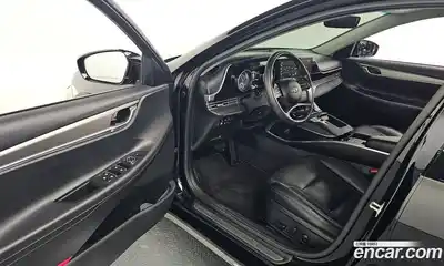 Hyundai Grandeur 2022 2.4 Автомат в Москве № 127132, миниатюра 11