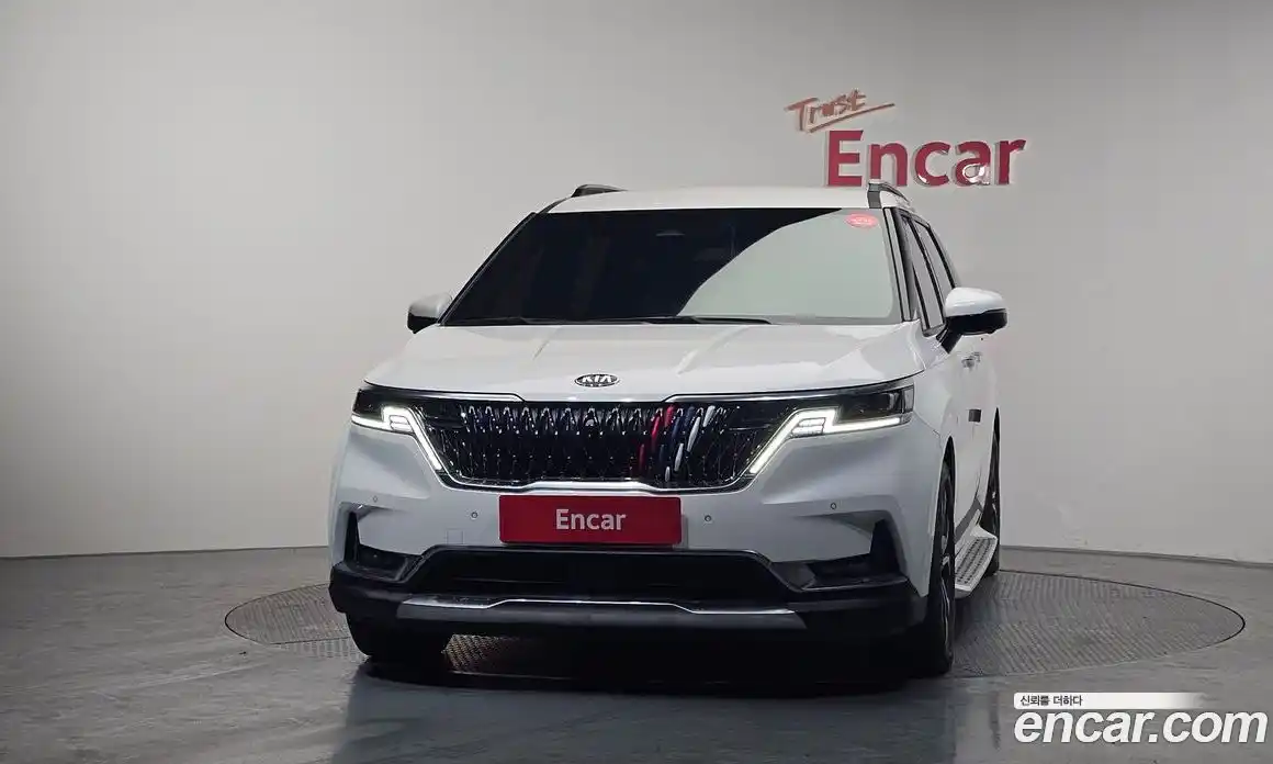 Kia Canival 2021 2.2 Автомат в Москве № 132737, фото 3