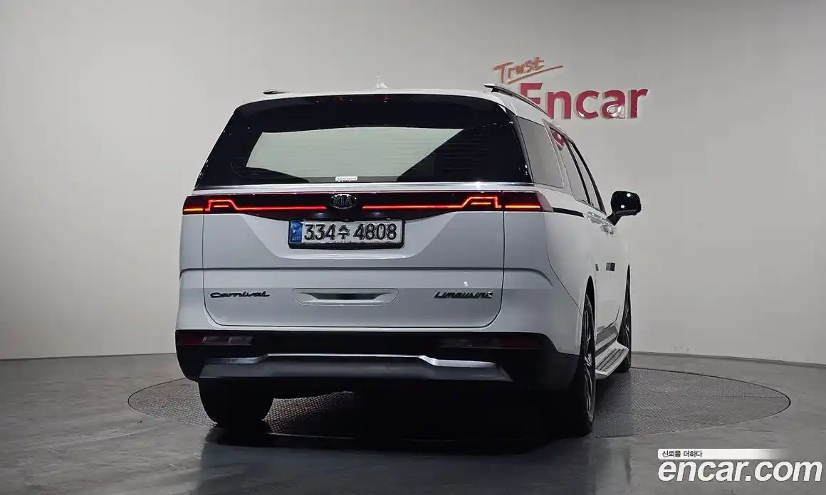 Kia Canival 2021 2.2 Автомат в Москве № 132737, фото 4