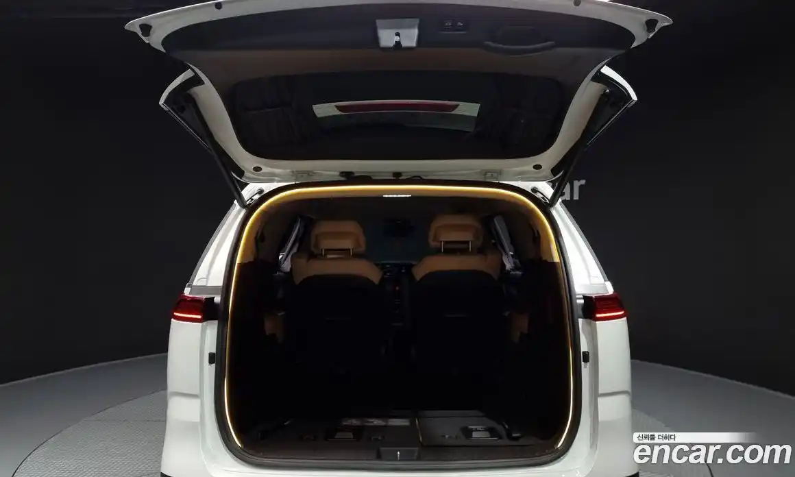 Kia Canival 2023 2.2 Автомат в Москве № 133373, фото 15