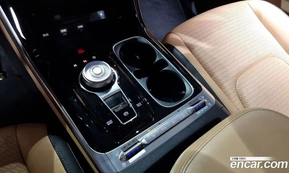 Kia Canival 2023 2.2 Автомат в Москве № 133373, фото 18