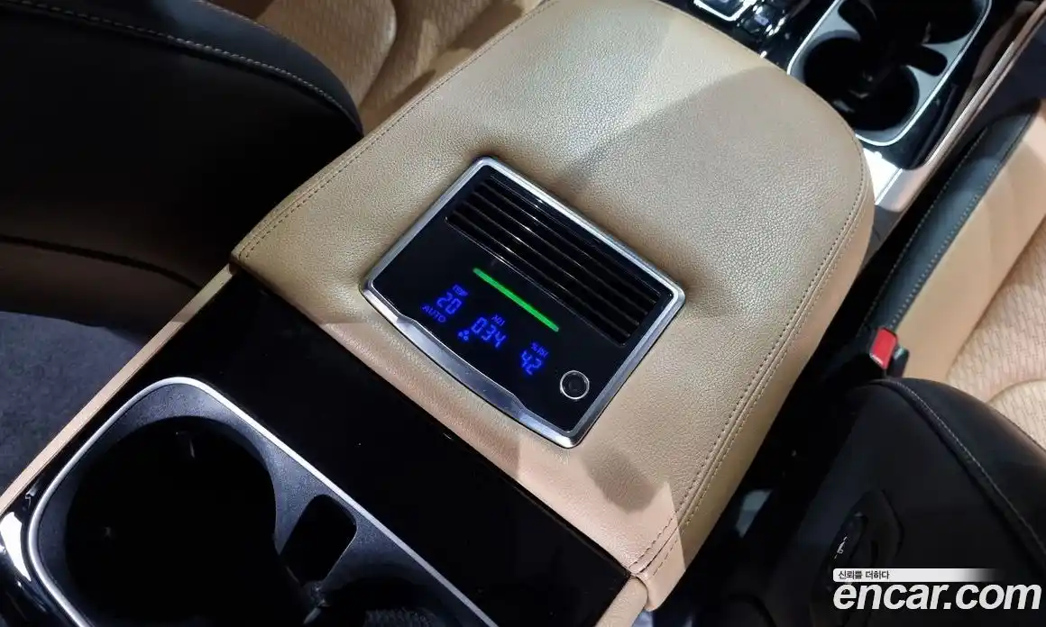 Kia Canival 2023 2.2 Автомат в Москве № 133373, фото 8