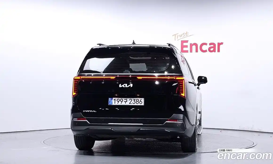 Kia Canival 2024 3.5 Автомат в Москве № 133555, фото 6