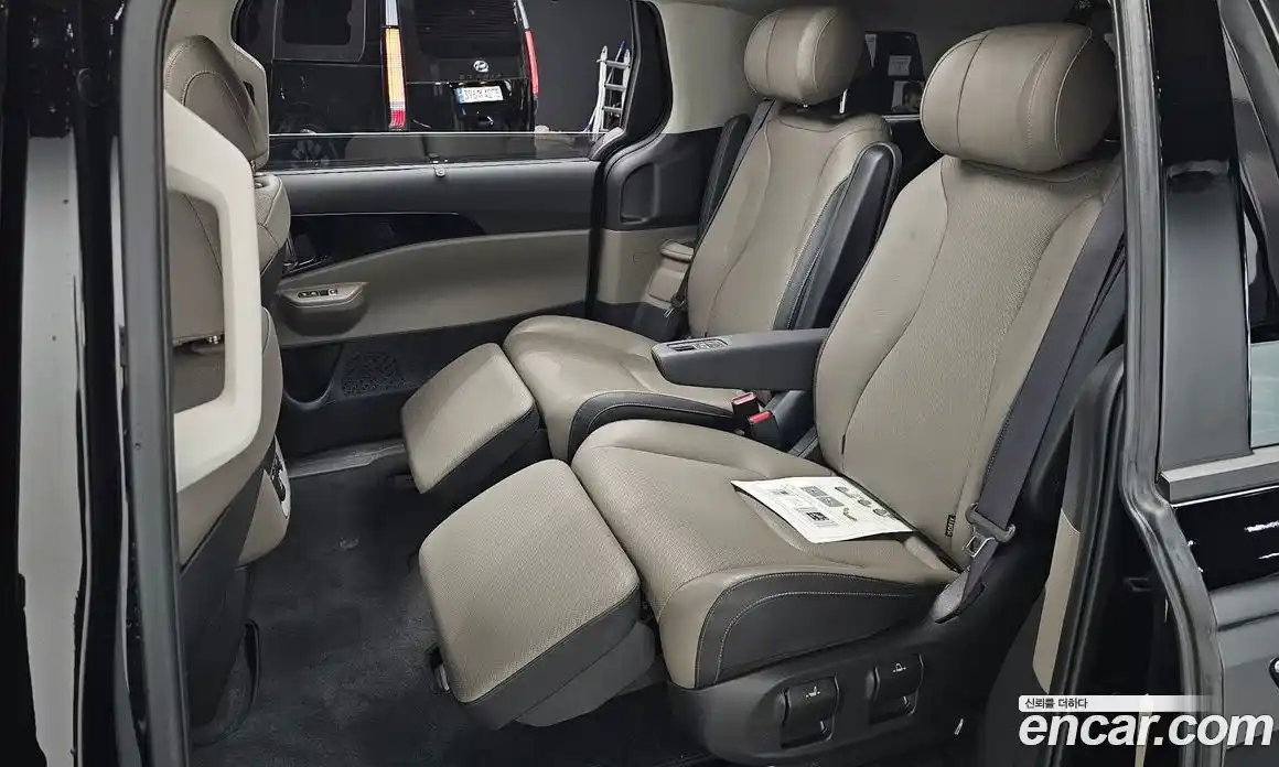 Kia Canival 2024 3.5 Автомат в Москве № 133555, фото 9