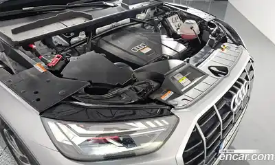 Audi Q5 2022 2.0 Автомат в Москве № 134961, миниатюра 11