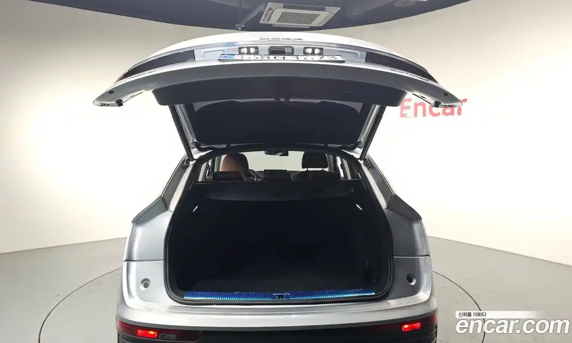 Audi Q5 2022 2.0 Автомат в Москве № 134961, фото 3