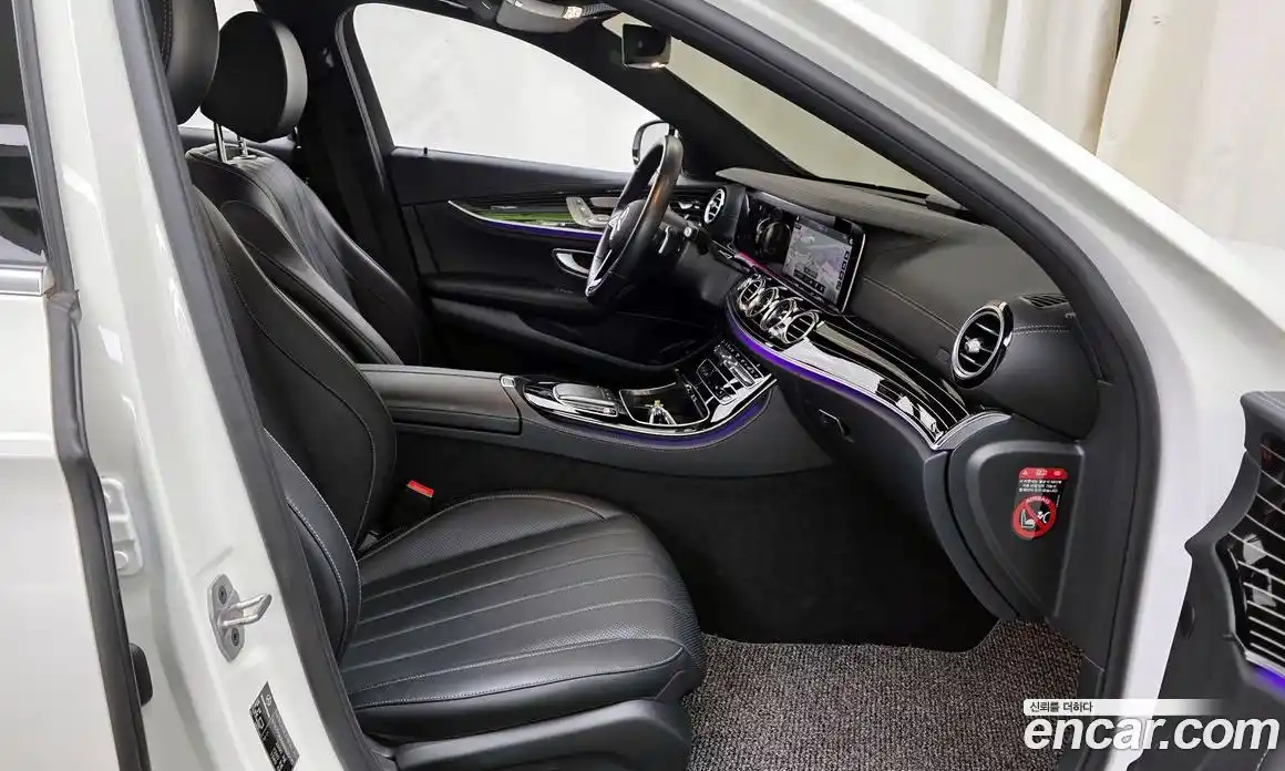 Mercedes-Benz E-Class 2022 3.0 Автомат в Москве № 138897, фото 11