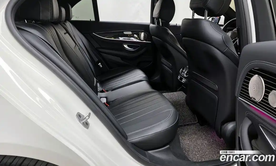 Mercedes-Benz E-Class 2022 3.0 Автомат в Москве № 138897, фото 12