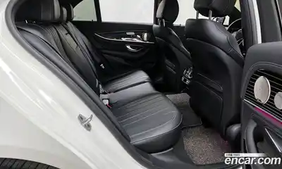 Mercedes-Benz E-Class 2022 3.0 Автомат в Москве № 138897, миниатюра 12