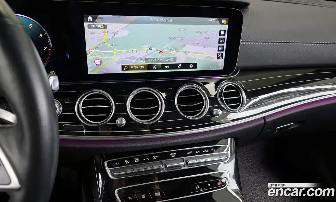 Mercedes-Benz E-Class 2022 3.0 Автомат в Москве № 138897, фото 14