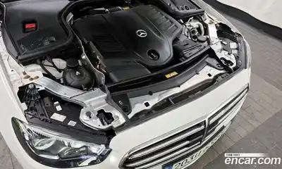 Mercedes-Benz E-Class 2022 3.0 Автомат в Москве № 138897, миниатюра 6