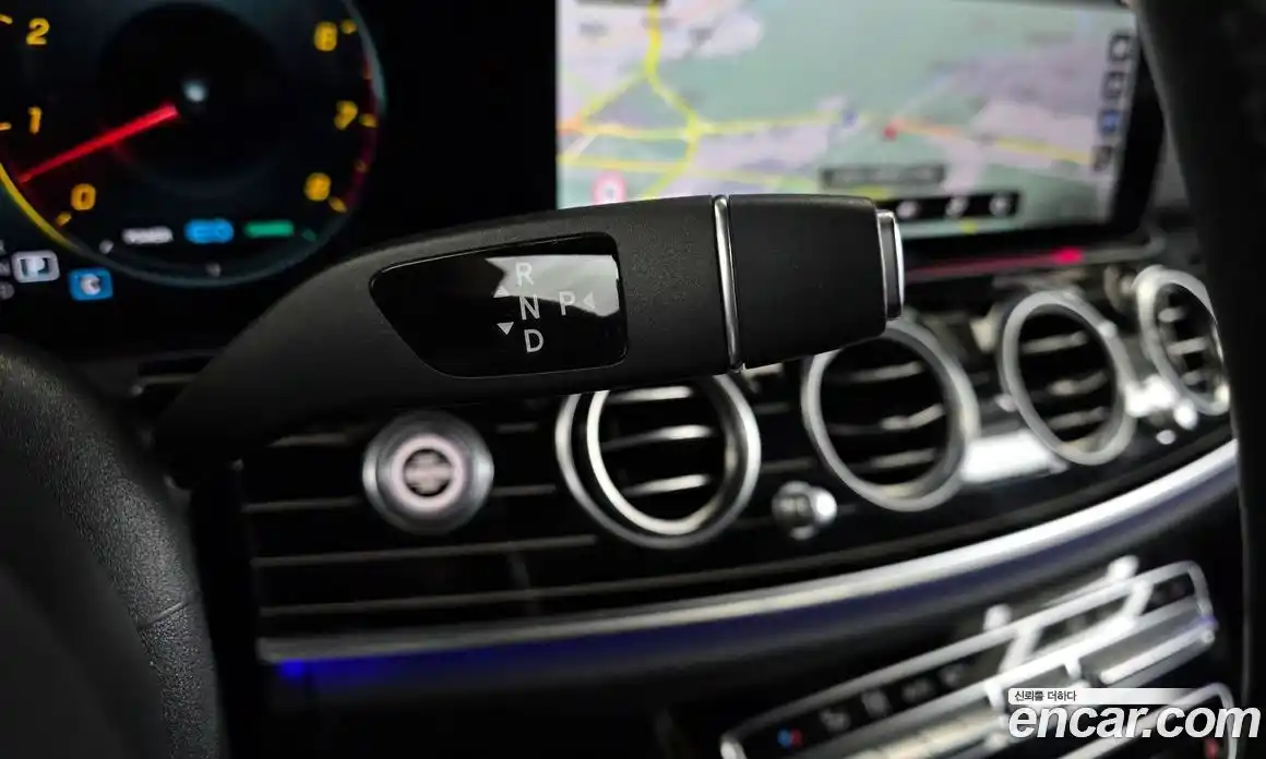 Mercedes-Benz E-Class 2022 3.0 Автомат в Москве № 138897, фото 9