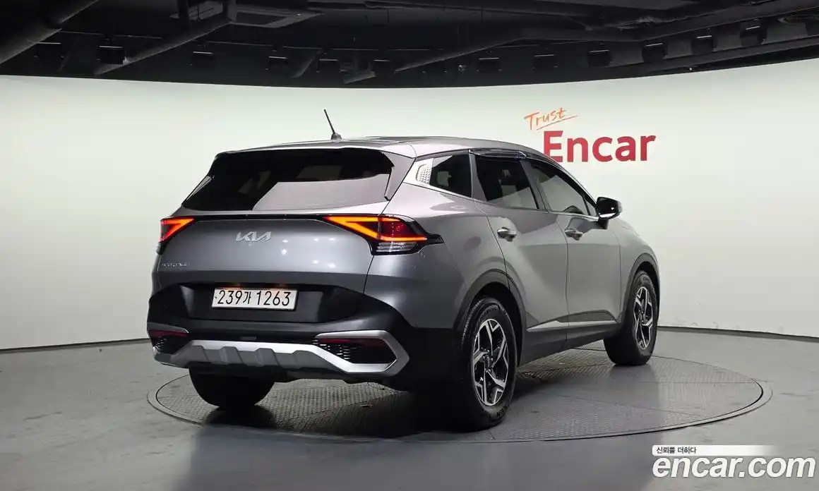 Kia Sportage 2023 2.0 Автомат в Москве № 13911, фото 16