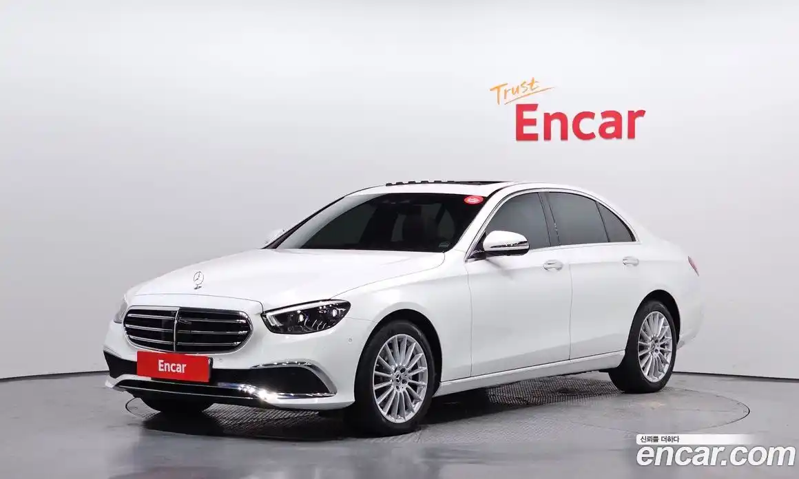 Mercedes-Benz E-Class 2022 2.0 Автомат в Москве № 139973, фото 16