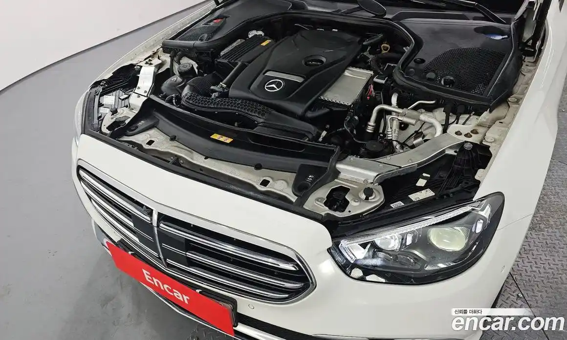 Mercedes-Benz E-Class 2022 2.0 Автомат в Москве № 139973, фото 3