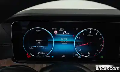 Mercedes-Benz E-Class 2022 2.0 Автомат в Москве № 139973, миниатюра 5