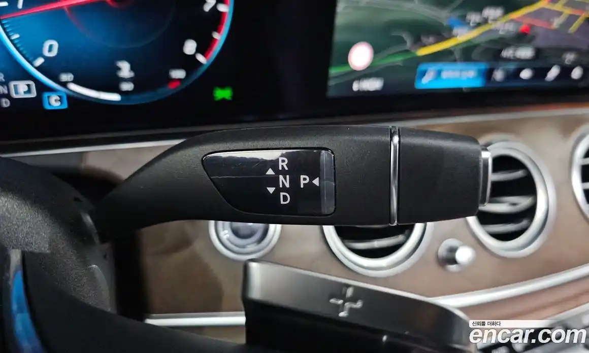 Mercedes-Benz E-Class 2022 2.0 Автомат в Москве № 139973, фото 7