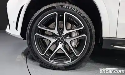 Mercedes-Benz GLE-Class 2023 3.0 Автомат в Москве № 142076, миниатюра 4